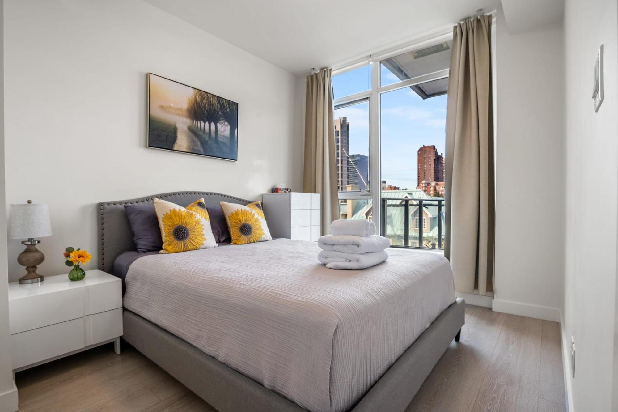 YYC Guest Favorite Riverside Retreat- Walking Trails, Downtown Near Stampede! Free Banff Pass, Wine, Gym, Parking! מראה חיצוני תמונה